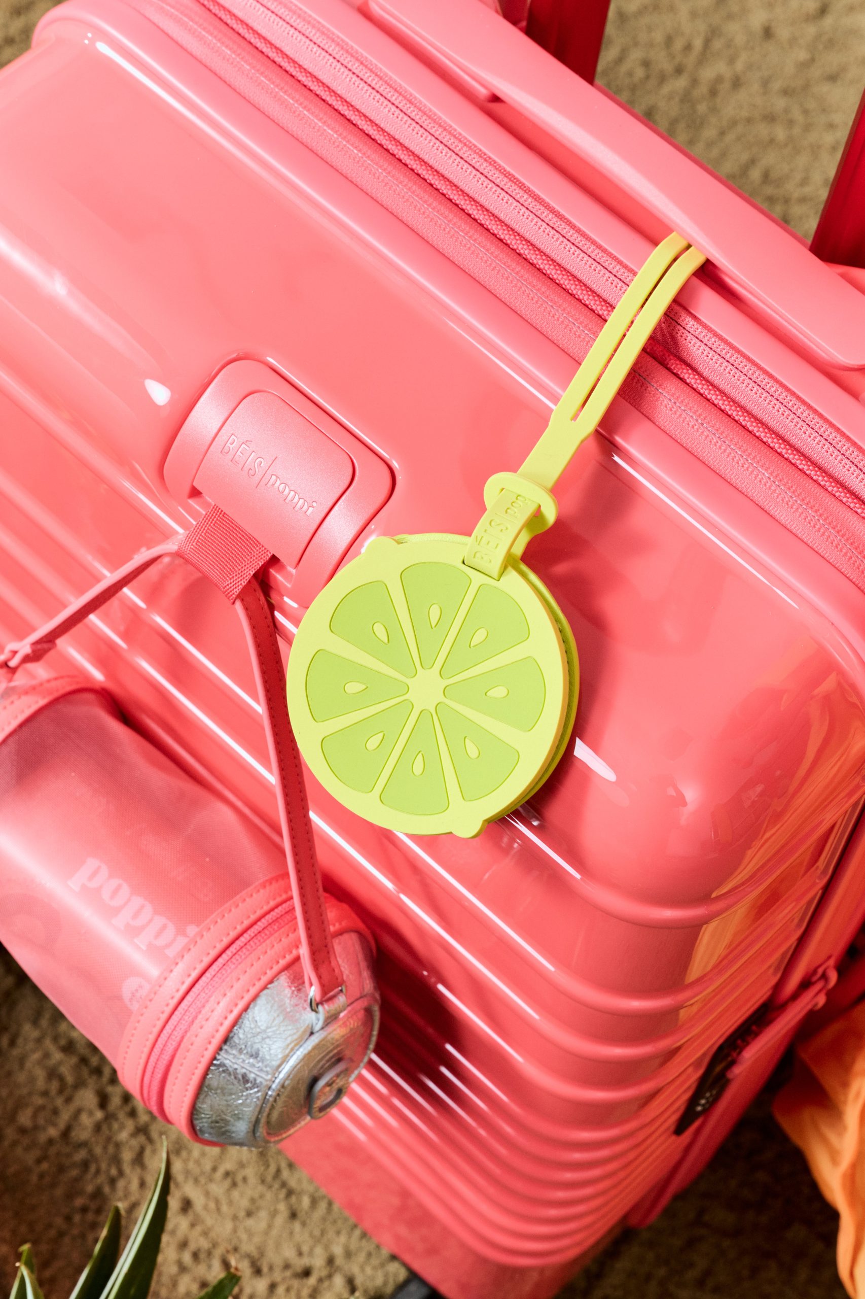 BÉIS x poppi The Luggage Tag in Lime - Image 4