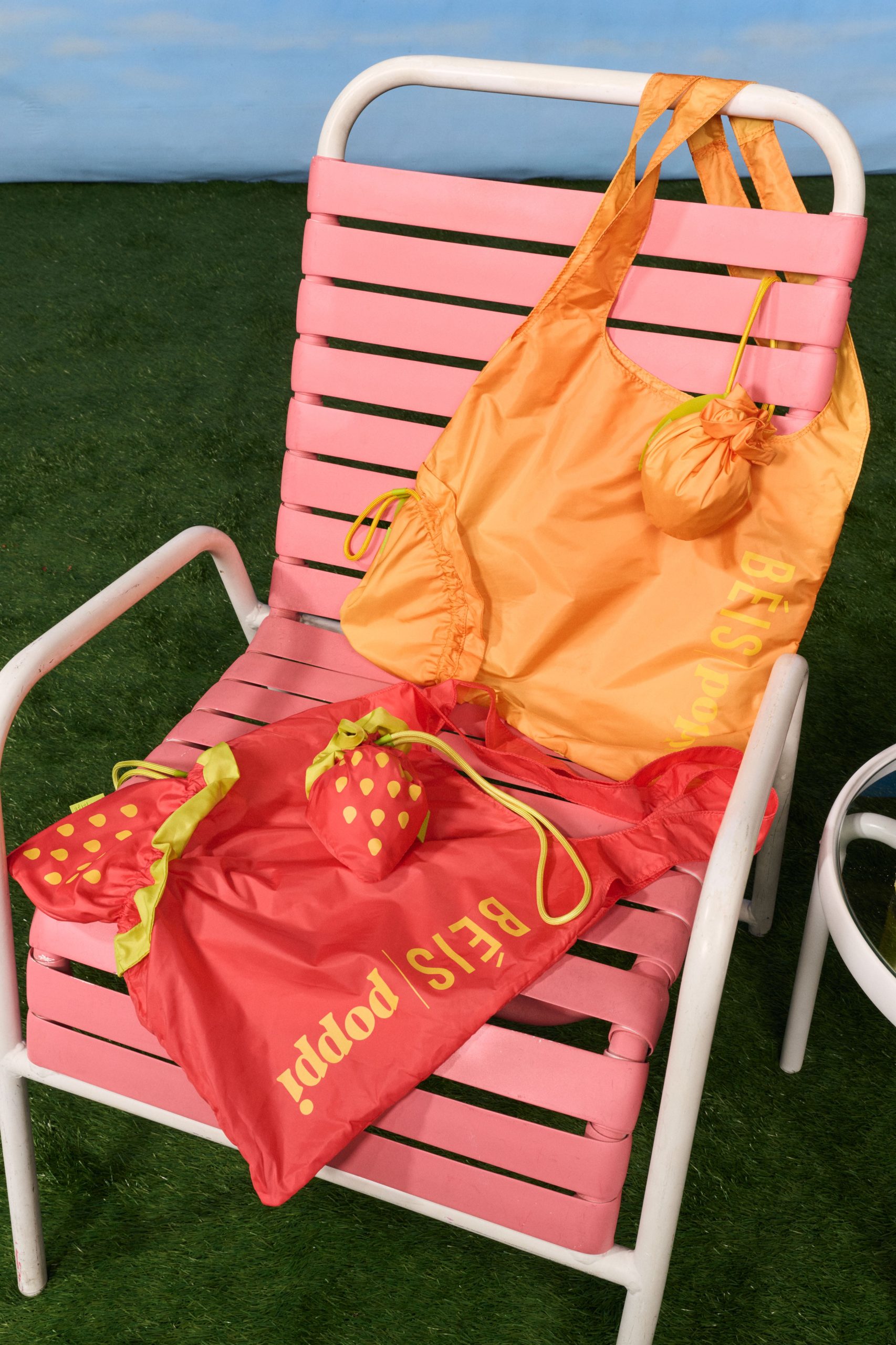 BÉIS x poppi The Reusable Shopping Tote in Mango - Image 5