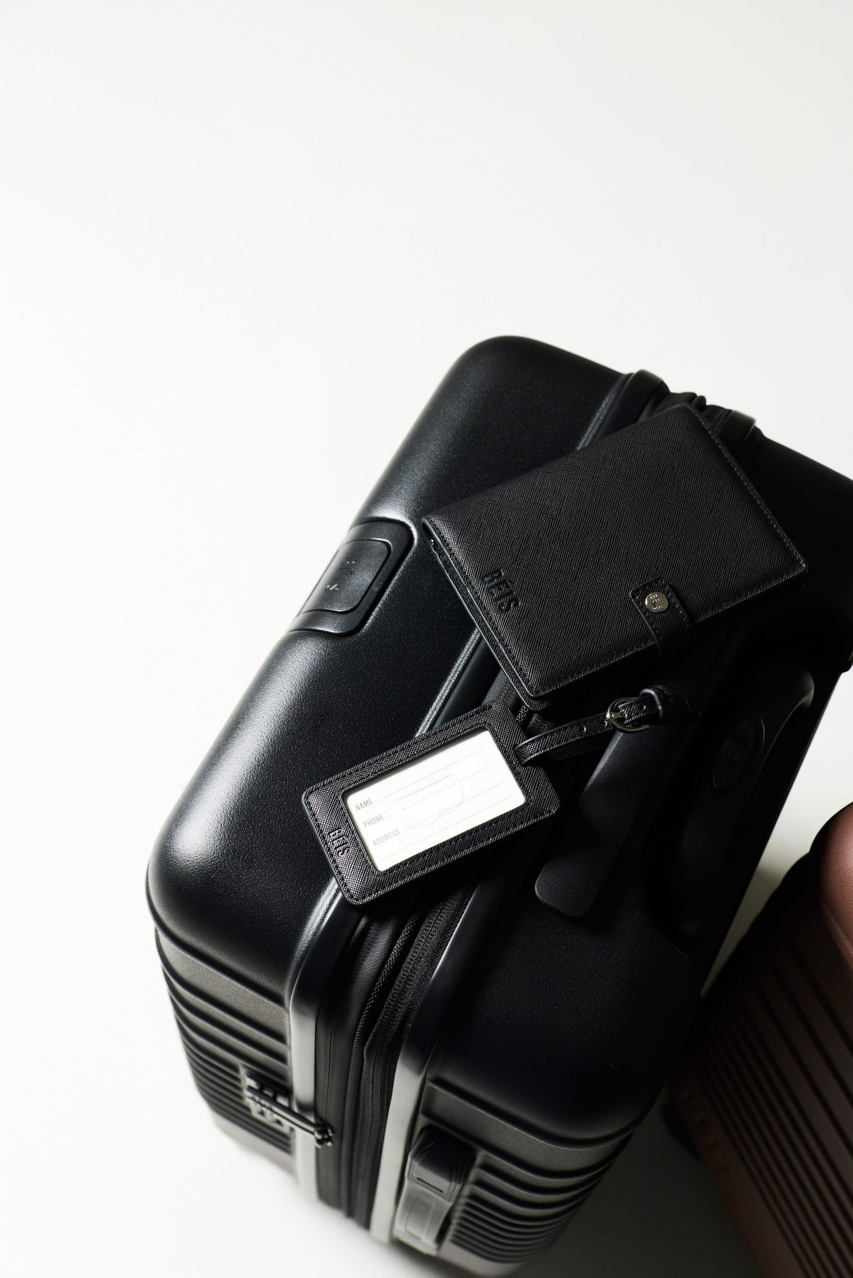 The Passport & Luggage Tag Set in Black - Image 2