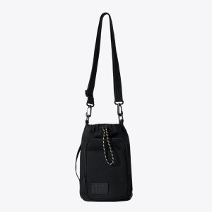 The Magnetic Water Bottle Sling in Black