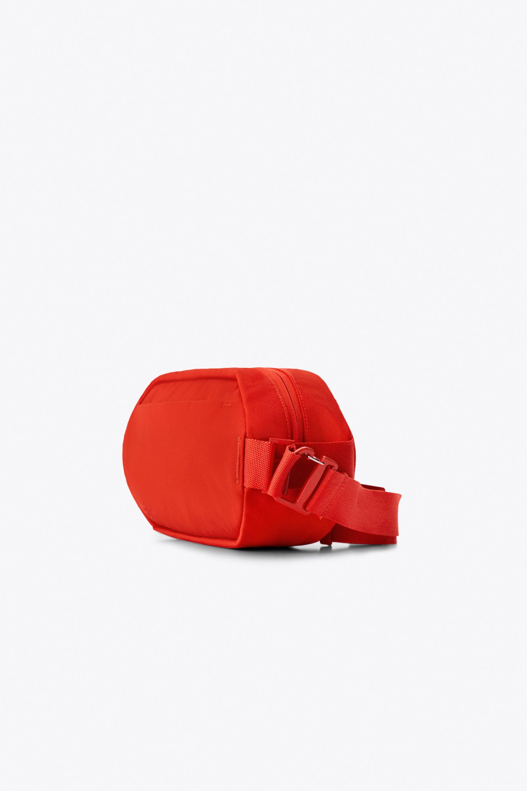 The Pro Travel Sling in Flame - Image 5