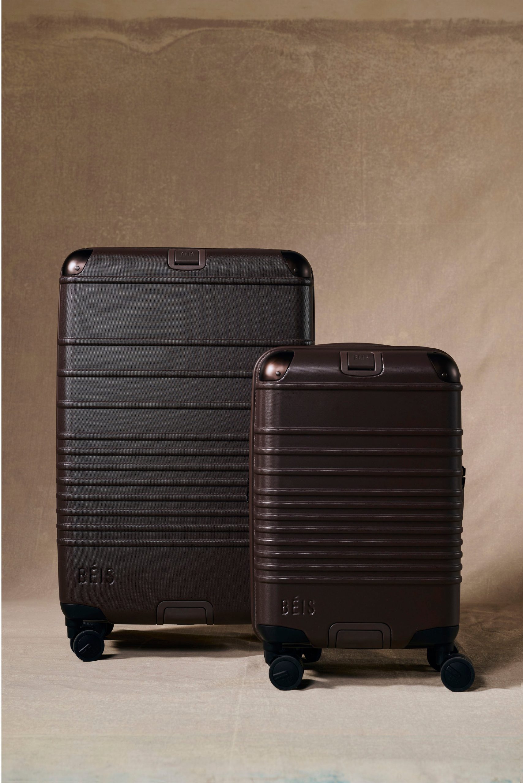 The Hybrid Check-In Roller in Espresso - Image 4