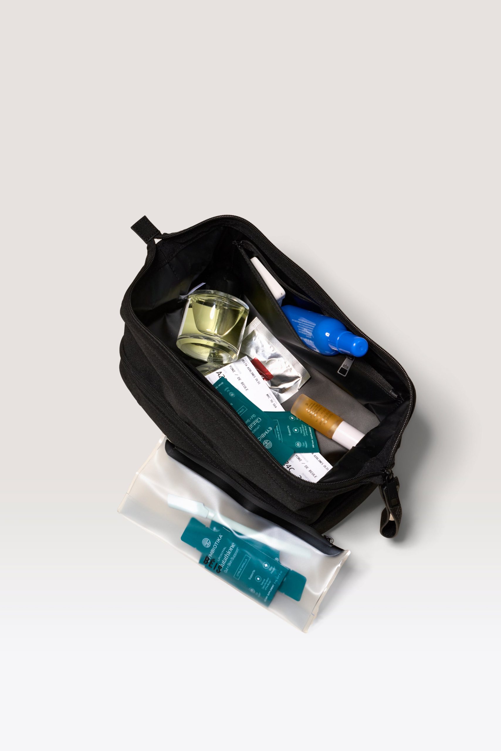 The Dopp Kit in Black - Image 2