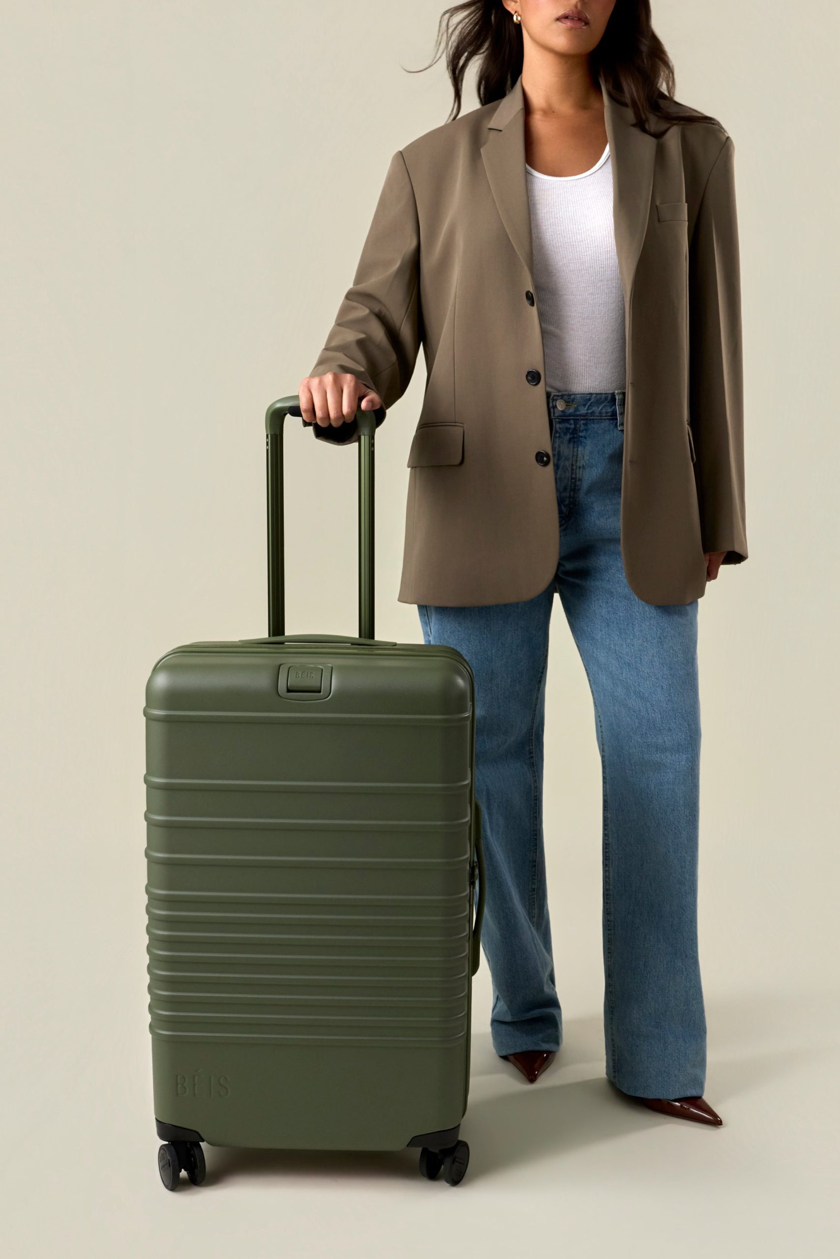 The Medium Luggage Starter Set - Image 4