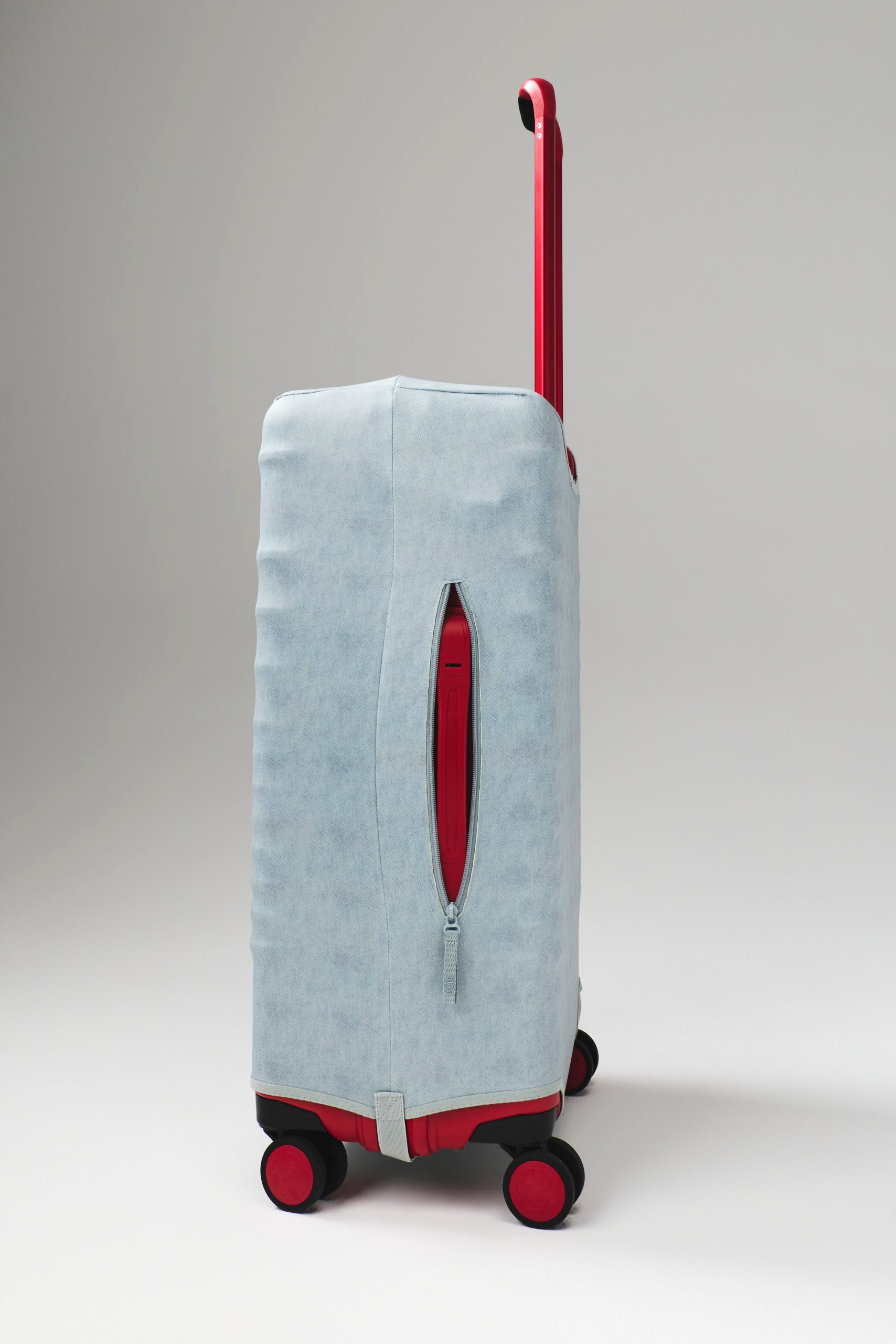 The Disney Large Check-In Luggage Cover in Blue Jeans - Image 3