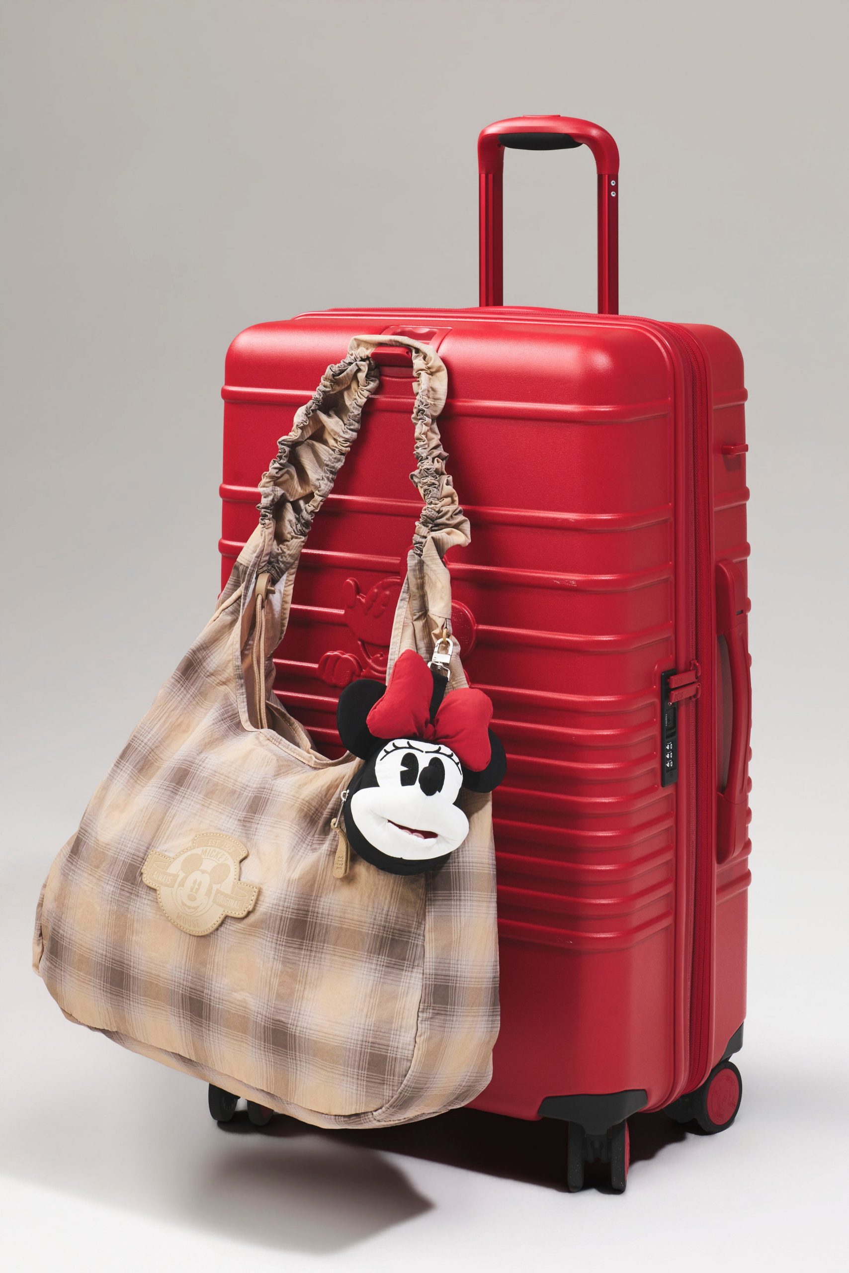 The Minnie Mouse Charm Pouch in Black - Image 4