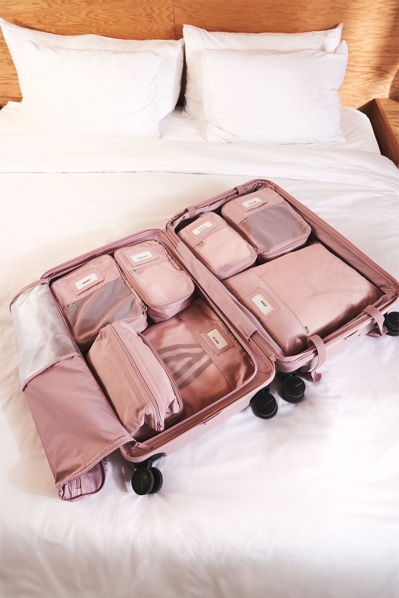 The Compression Packing Cubes 6 pc in Atlas Pink - Image 6