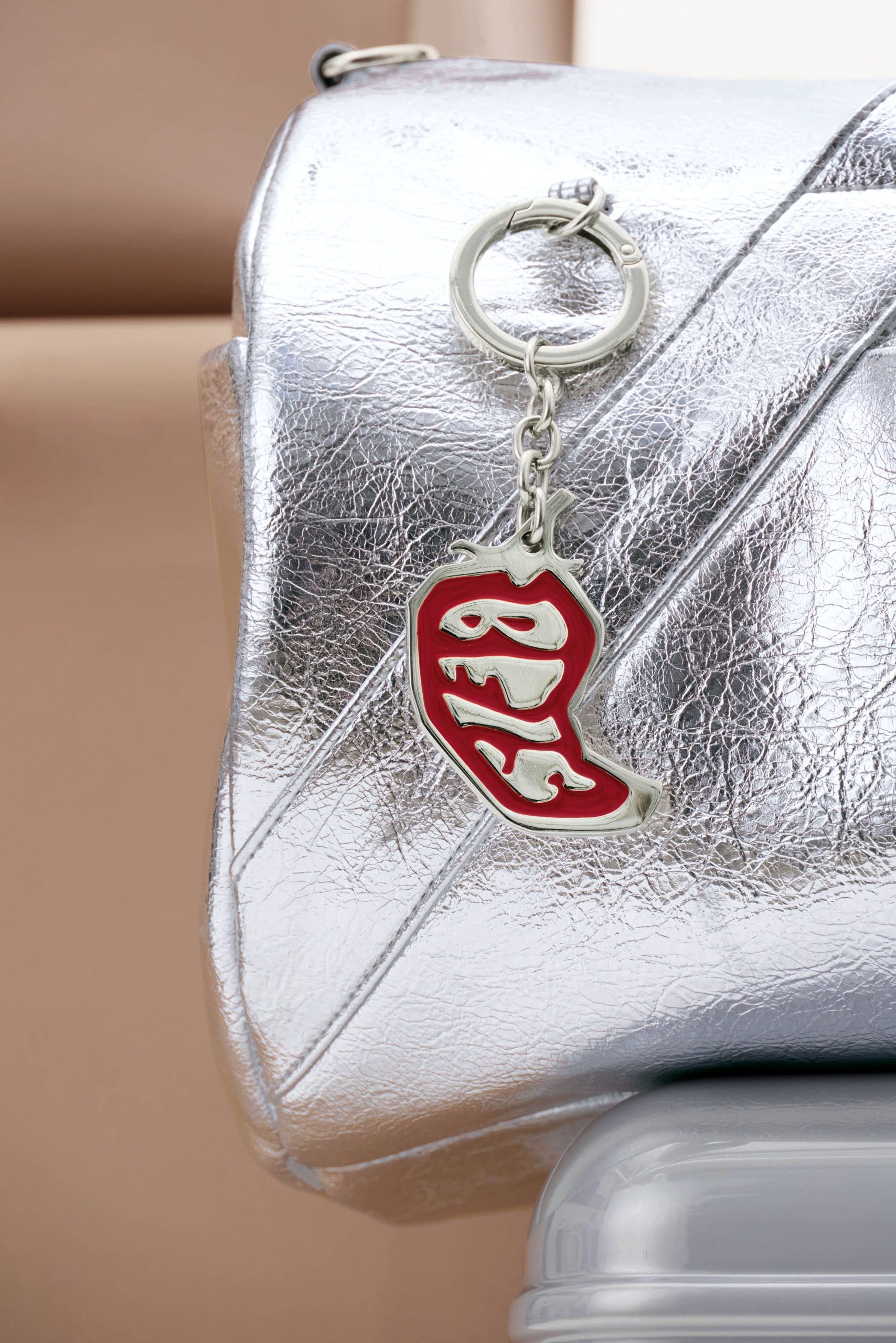 BÉIS x Chipotle The Pepper Charm - Image 2