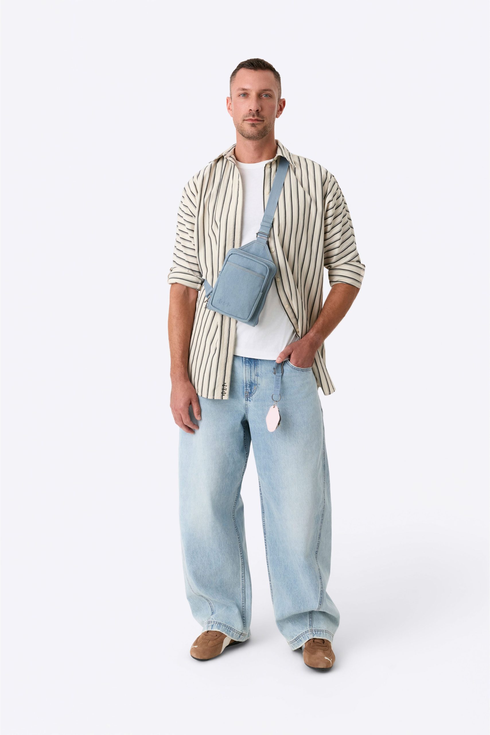 Gap x BÉIS The Sport Sling in Denim Blue - Image 2