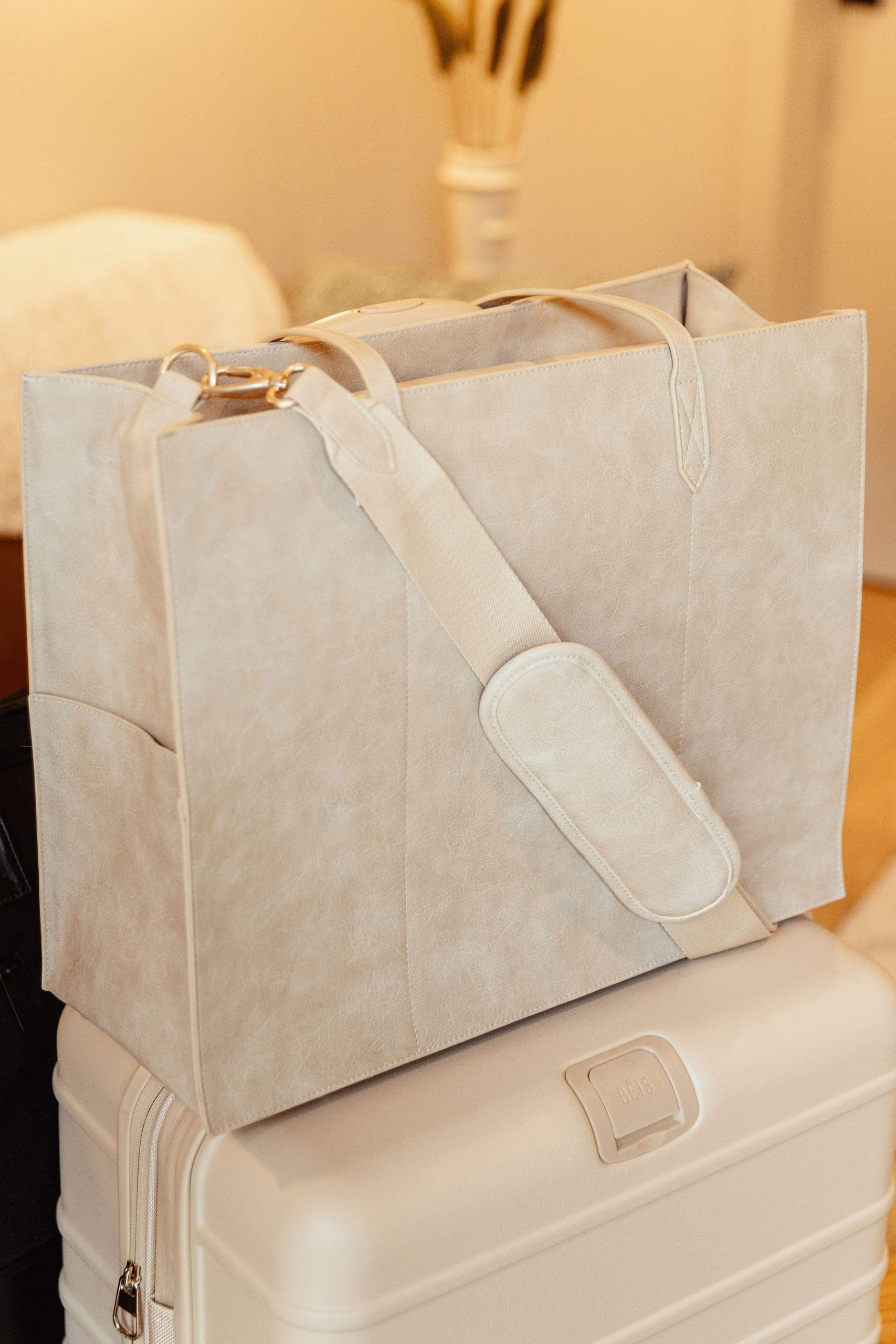 The Large Work Tote in Beige - Image 9